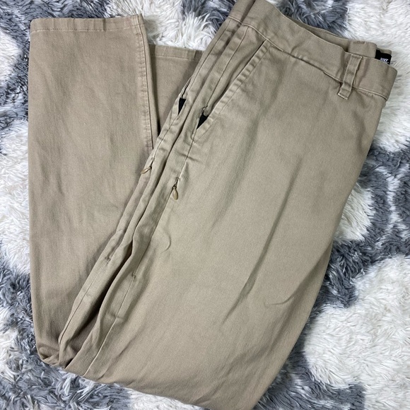Nike SB Pants Mens Size 36x28 Beige SB Flex Icon Chino Pants Canvas Skateboard - Picture 1 of 10